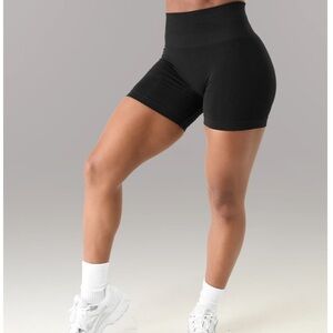 Alphalete Women's Contour Ultra High Rise Short Medium Black NWOT